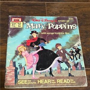 Vintage Walt Disney's Mary Poppins Illustrated Story Book with Tape